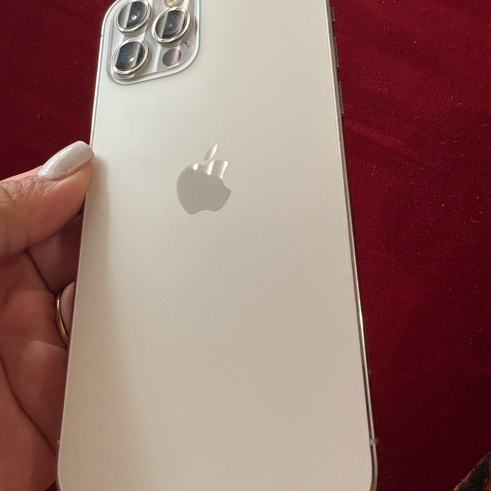 Apple iPhone - White